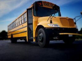 Safe & Reliable Nationwide School Bus Shipping School Bus